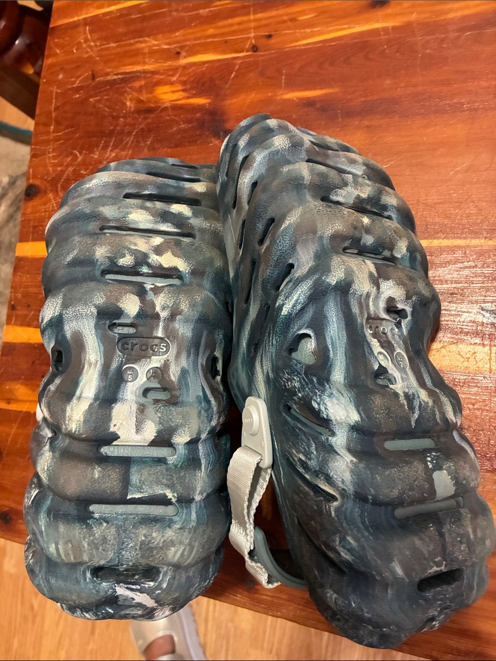 Marbled Echo Crocs - Picture 6 of 6